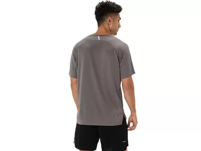 ACTIBREEZE VENTILERET MESH KORTÆRMET TOP ACTIBREEZE VENTILERET MESH KORTÆRMET TOP
