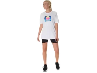ASICS RETRO SUNSET KORTÆRMET T-SHIRT ASICS RETRO SUNSET KORTÆRMET T-SHIRT