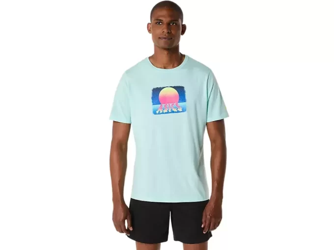 ASICS RETRO SUNSET KORTÆRMET T-SHIRT ASICS RETRO SUNSET KORTÆRMET T-SHIRT