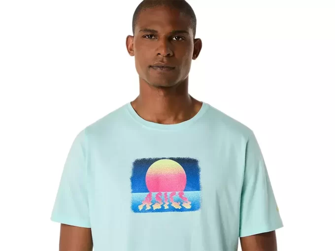 ASICS RETRO SUNSET KORTÆRMET T-SHIRT ASICS RETRO SUNSET KORTÆRMET T-SHIRT