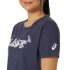 DAME ASICS BLOMSTER-SLOGAN KORTÆRMET T-SHIRT DAME ASICS BLOMSTER-SLOGAN KORTÆRMET T-SHIRT