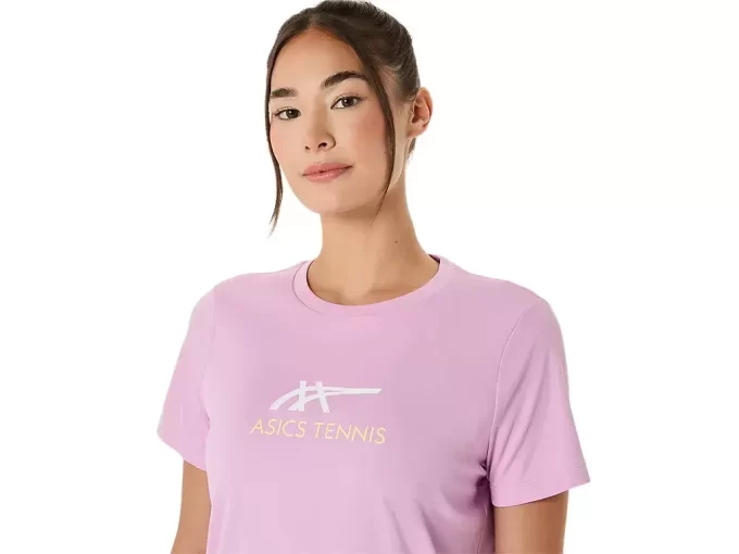 DAME-T-SHIRT MED GRAFISK BANETENNIS DAME-T-SHIRT MED GRAFISK BANETENNIS