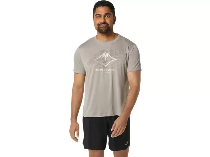FUJITRAIL LOGO TOP MED KORTE ÆRMER FUJITRAIL LOGO TOP MED KORTE ÆRMER