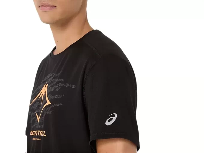 FUJITRAIL LOGO TOP MED KORTE ÆRMER FUJITRAIL LOGO TOP MED KORTE ÆRMER