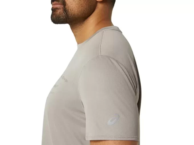 FUJITRAIL LOGO TOP MED KORTE ÆRMER FUJITRAIL LOGO TOP MED KORTE ÆRMER