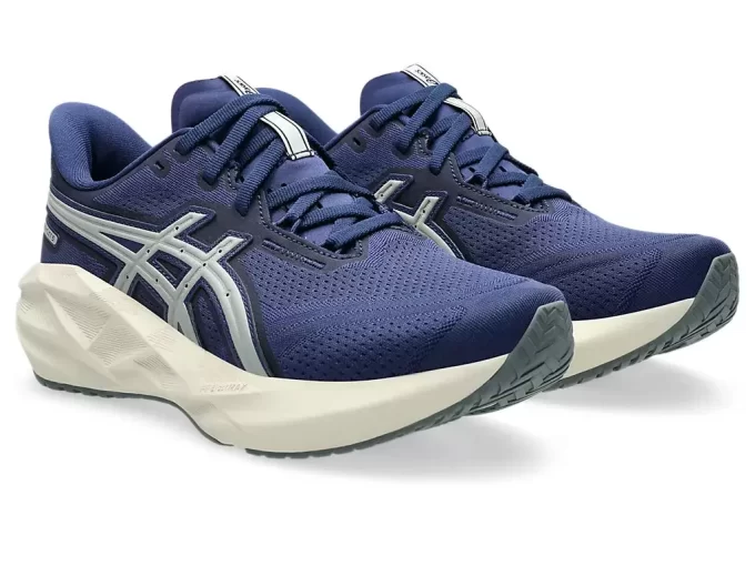 NOVABLAST 5 ASICS TRACK CLUB NOVABLAST 5 ASICS TRACK CLUB