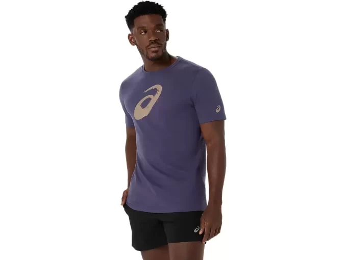 PENTSLET T-SHIRT MED KORTÆRMET SKJORTE PENTSLET T-SHIRT MED KORTÆRMET SKJORTE