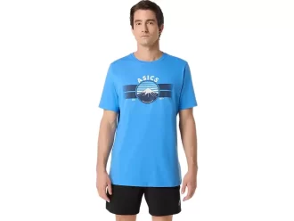UNISEX ASICS EST. 1977 MOUNTAIN T-SHIRT
