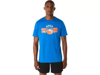UNISEX ASICS EST. 1977 MOUNTAIN T-SHIRT