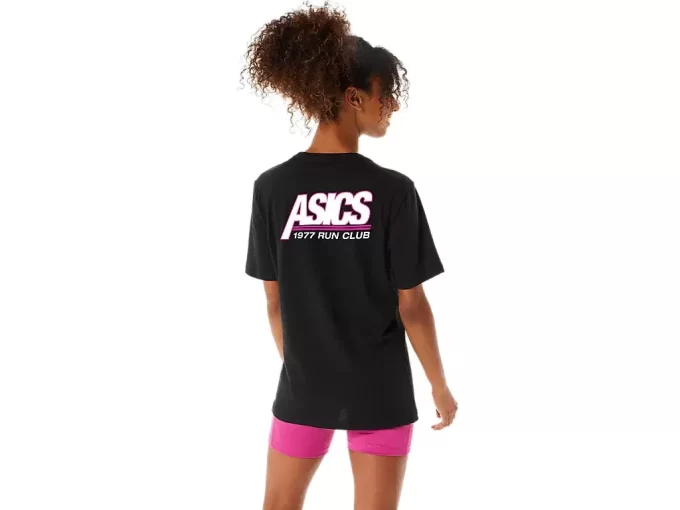 UNISEX ASICS SMSB 1977 RUN CLUB KORTÆRMET T-SHIRT UNISEX ASICS SMSB 1977 RUN CLUB KORTÆRMET T-SHIRT