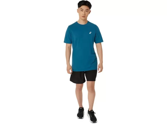 UNISEX ASICS T-SHIRT MED DAISY-PRINT PÅ BAGSIDEN OG KORTÆRMET UNISEX ASICS T-SHIRT MED DAISY-PRINT PÅ BAGSIDEN OG KORTÆRMET